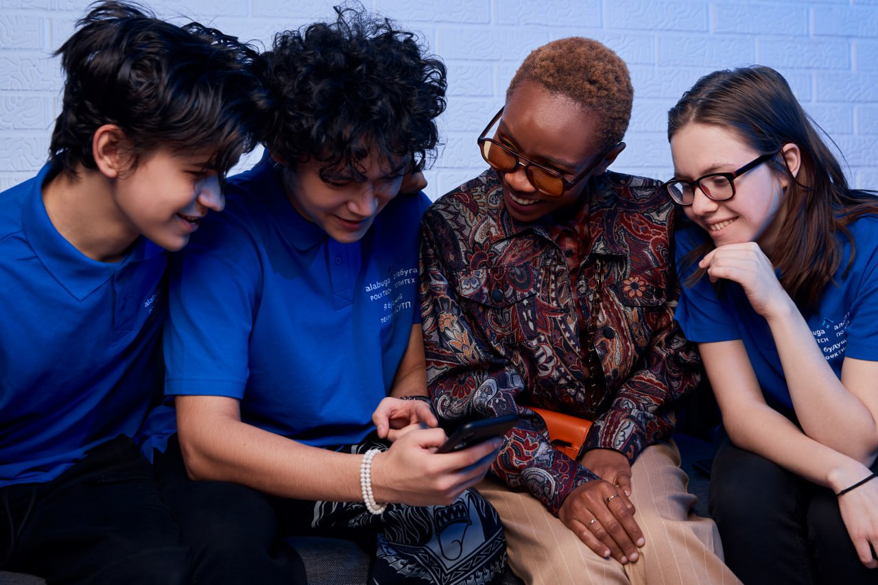 Requirements for participants who want to be interviewed